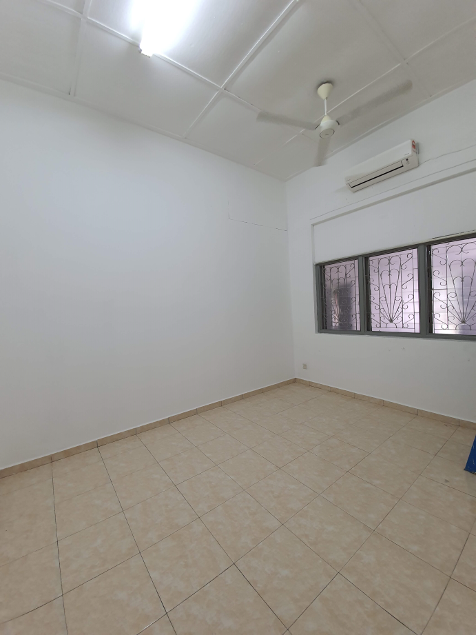 Canning Garden Ipoh Single Storey House corner - photo 8
