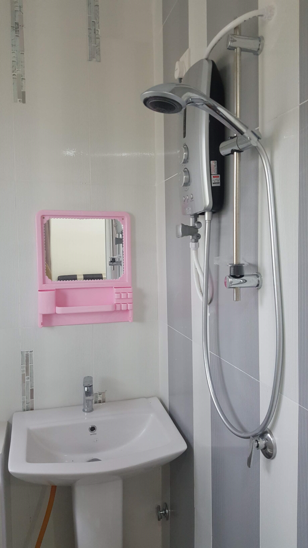 Fully Furnished Treetops Residence Condo for Rent - photo 8