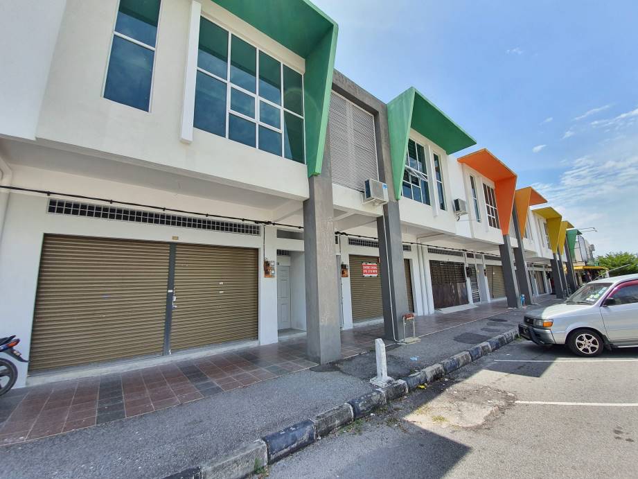 Ground Floor Shop Panorama Lapangan Perdana Ipoh - photo 2