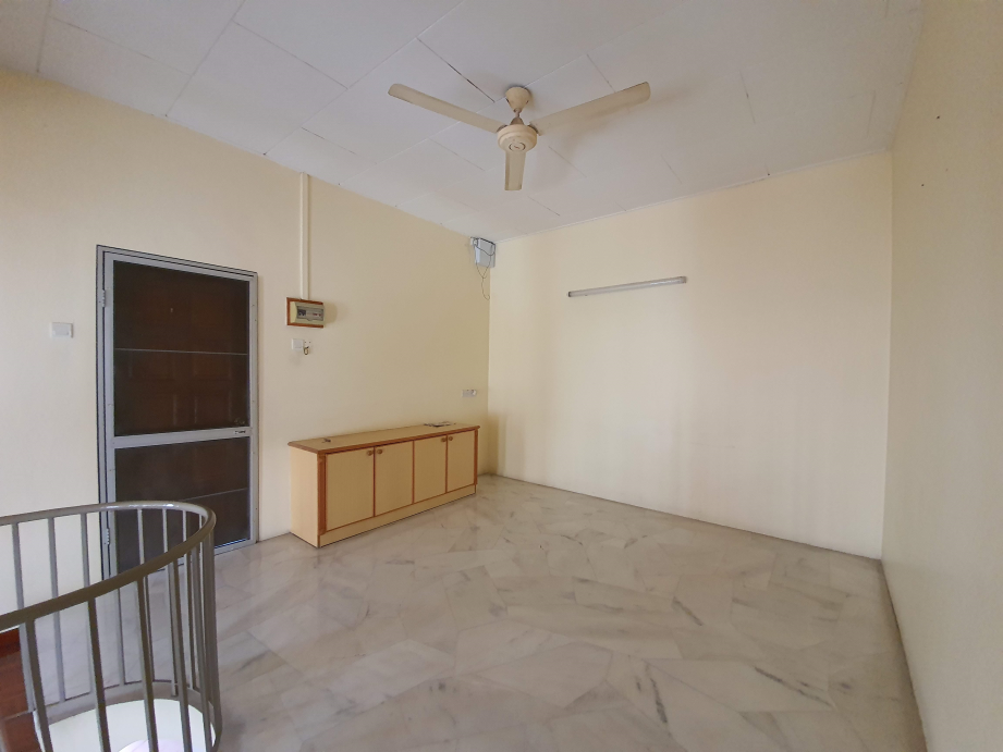 2 Storey Semi D House for rent Pasir Puteh - photo 11