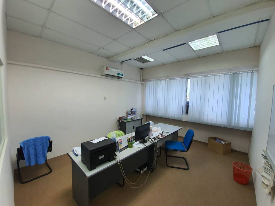 PF 1st Floor Office Ipoh Tasek IGB with aircond - photo 2
