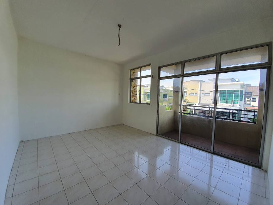 Tasek Anjung Tawas Sinaran Double Stry House Ipoh - photo 3