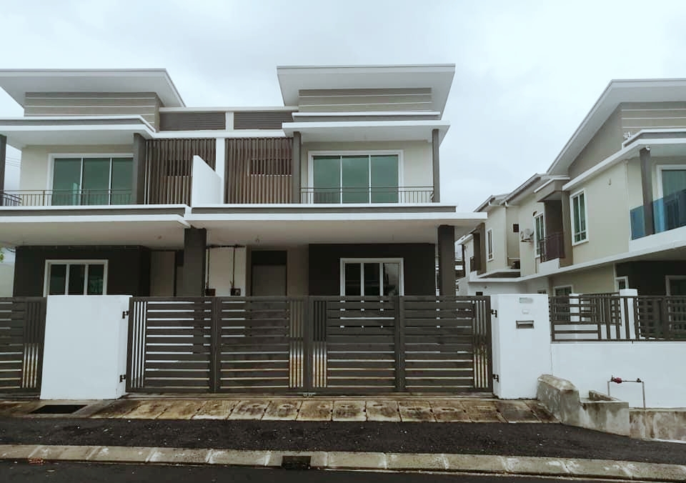 Brand New Basic Green Park 2 storey Semi D House