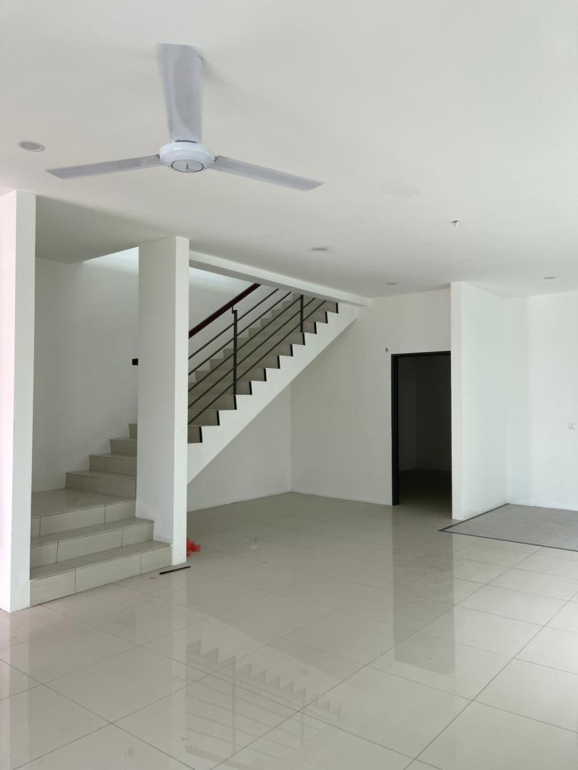 Brand New Basic Green Park 2 storey Semi D House - photo 2