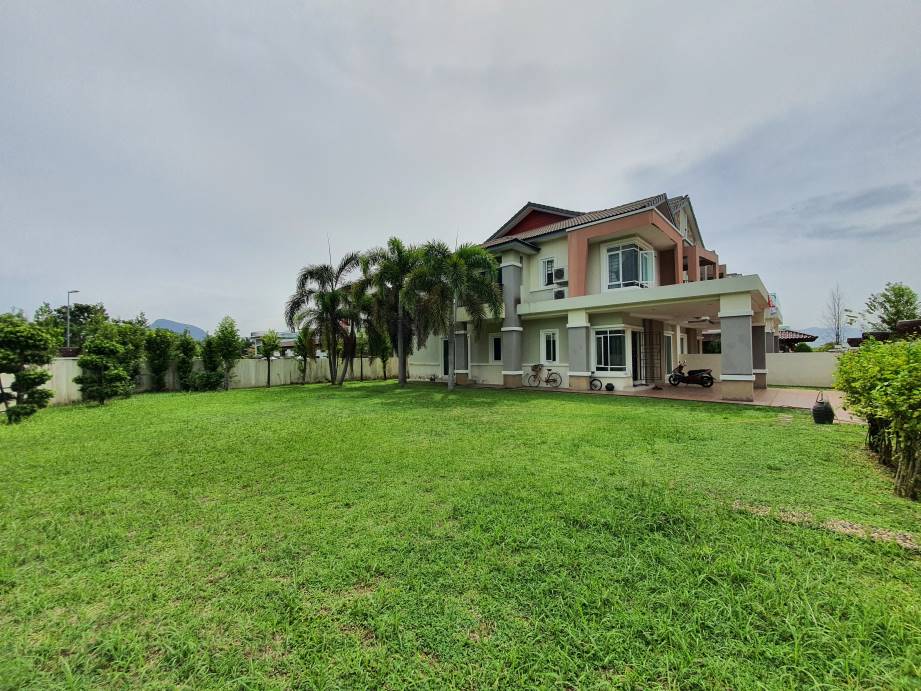 Bdr Seri Botani Semi D house corner lot for sale - photo 2
