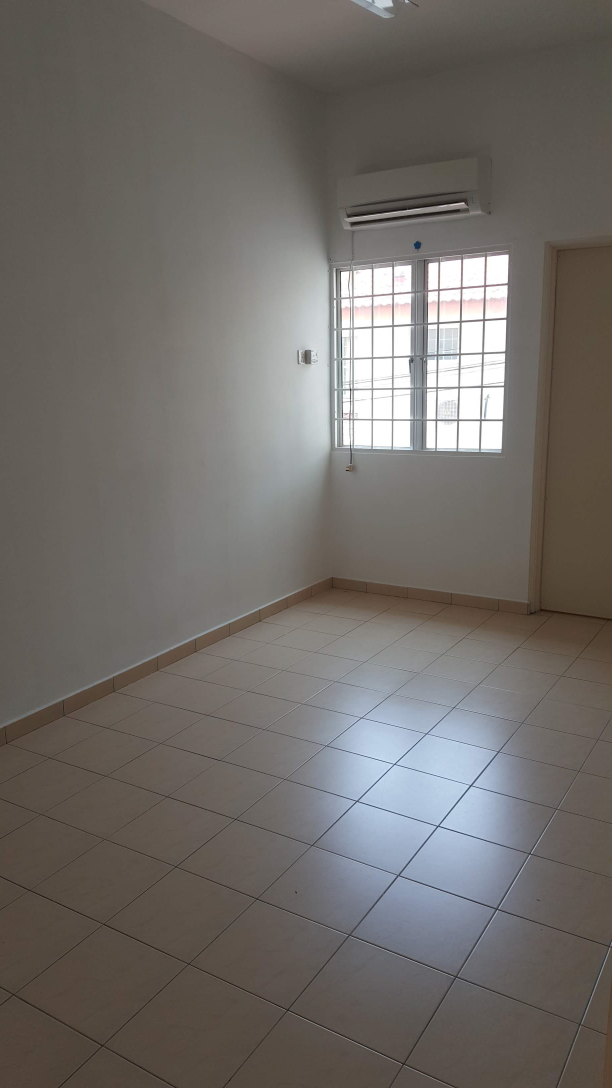 Seri Botani 2 Storey House for Rent - photo 6