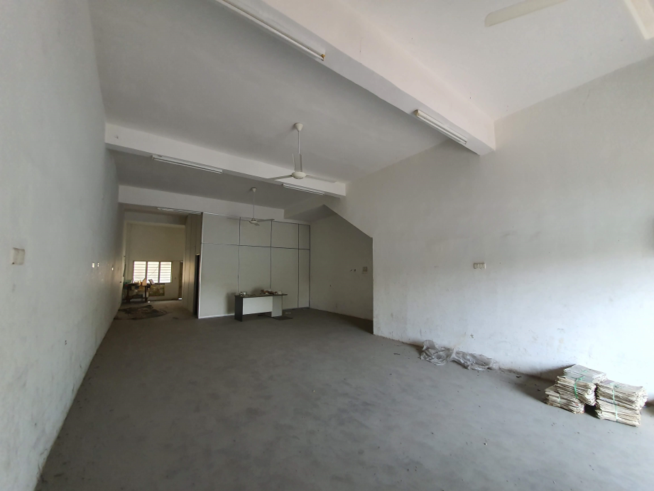 Seri Botani Ground Floor Shop for rent - photo 3