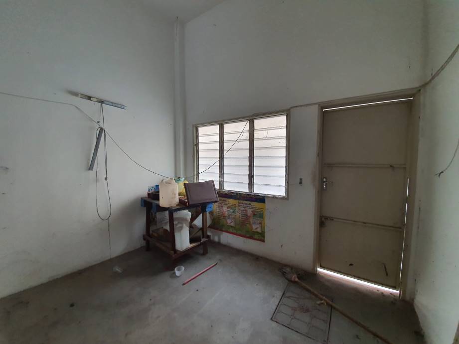 Seri Botani Ground Floor Shop for rent - photo 5
