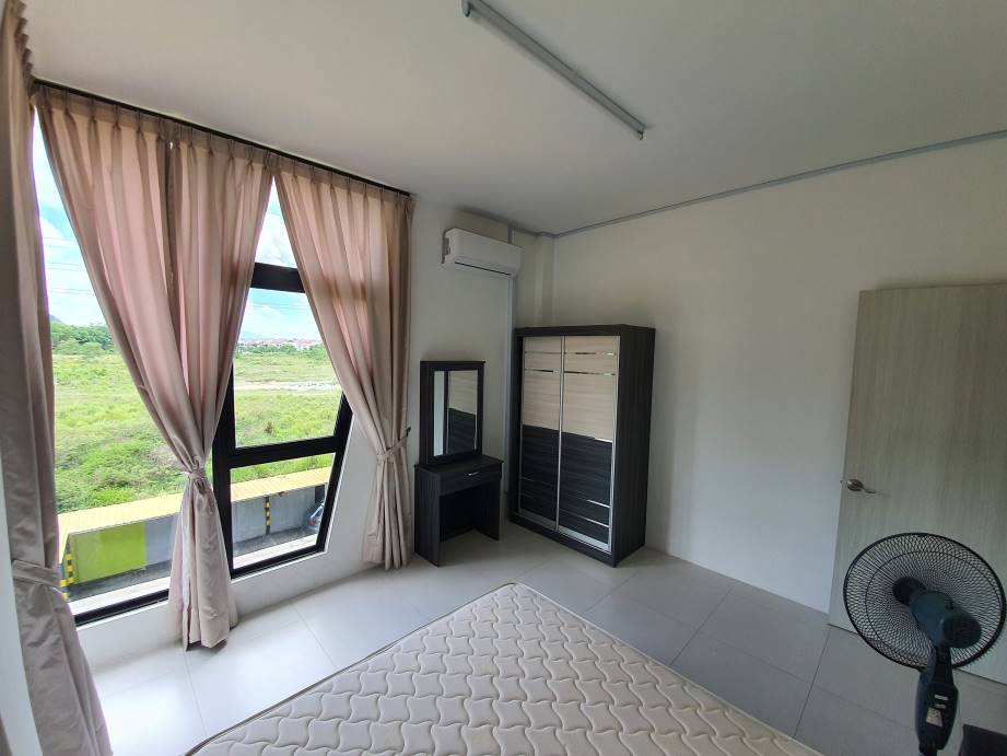 Treetops Residences Fully Furnished - photo 11