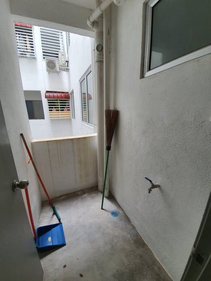 D Aman Residence Walk Up Apartment for sale - photo 9