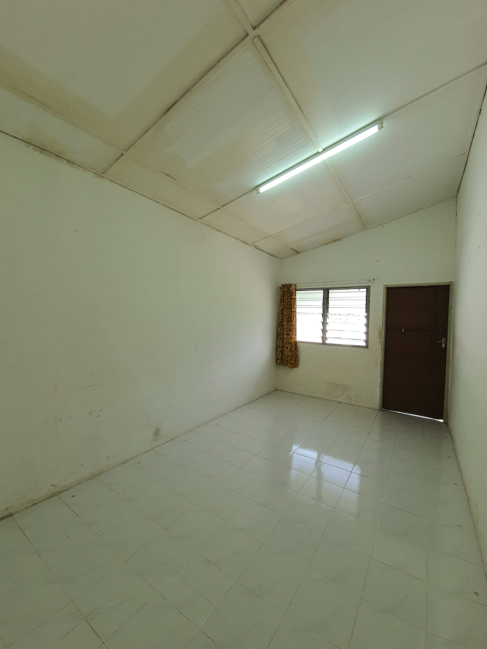 Pasir Putih Single Storey Bungalow for Rent - photo 10