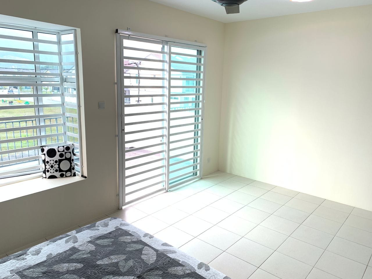 Meru Scientex 2 Partly Furnished Double Sty House - photo 6