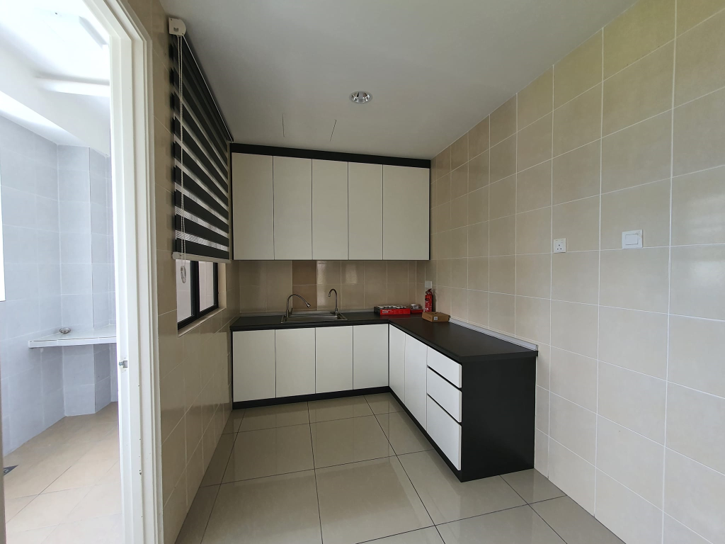 Upper East Condo Corner unit for Sale - photo 3