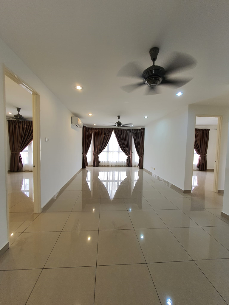 Upper East Condo Corner unit for Sale - photo 4