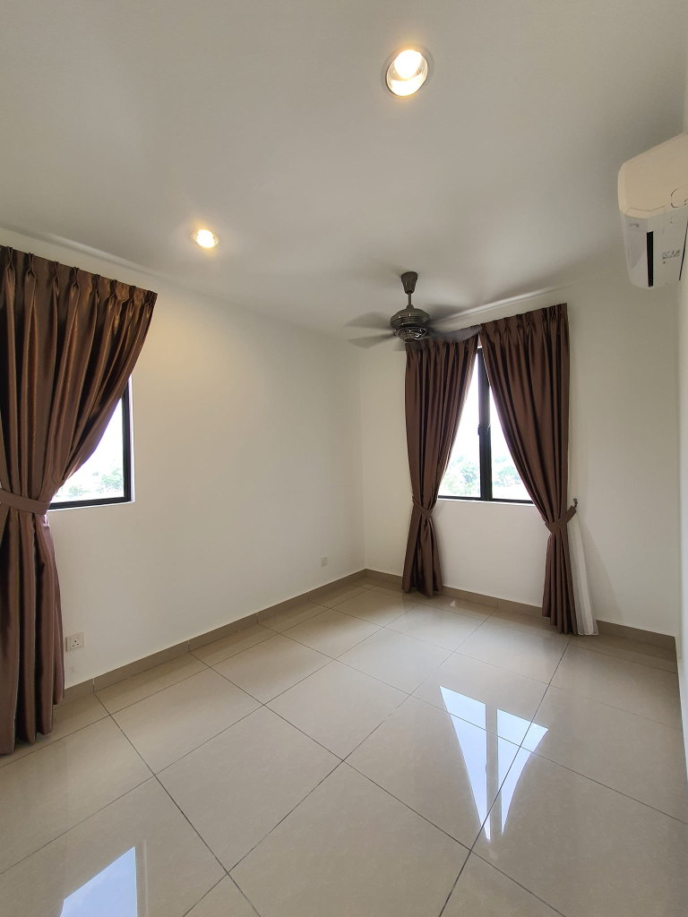 Upper East Condo Corner unit for Sale - photo 6