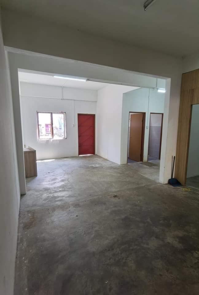 Pengkalan Station 18 GF Shop - photo 6