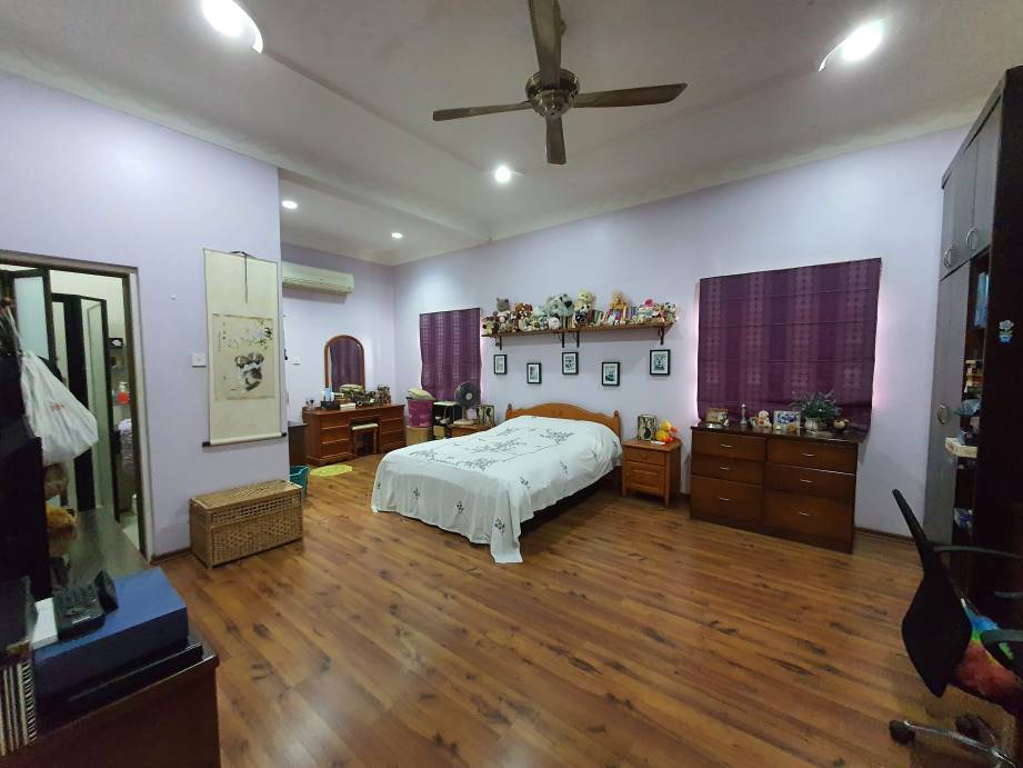 Off Taman Canning Bungalow near polo ground ipoh - photo 12