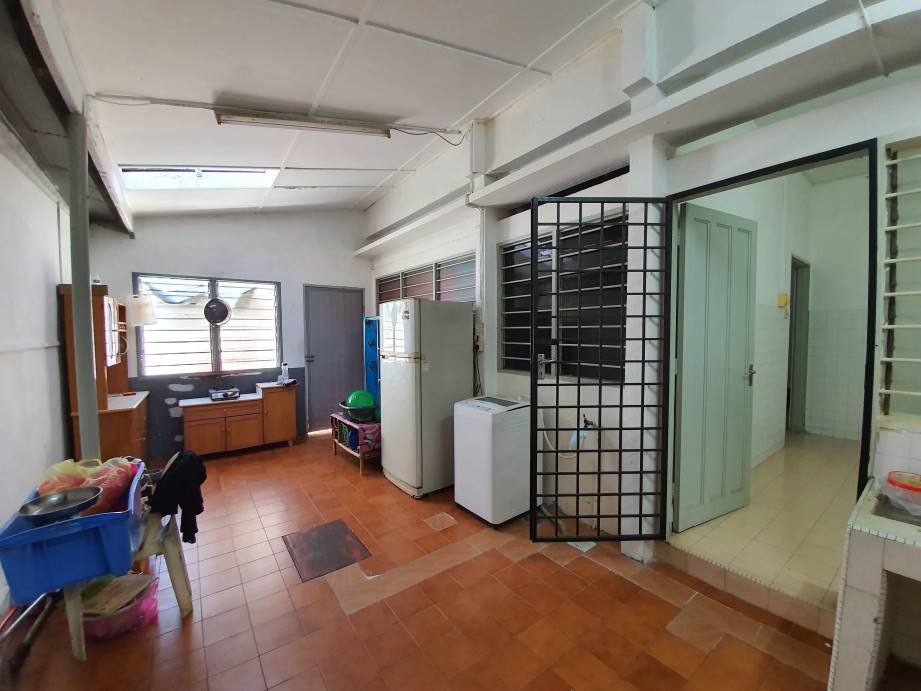 Silibin First Garden Taman Pertama semi d House - photo 6