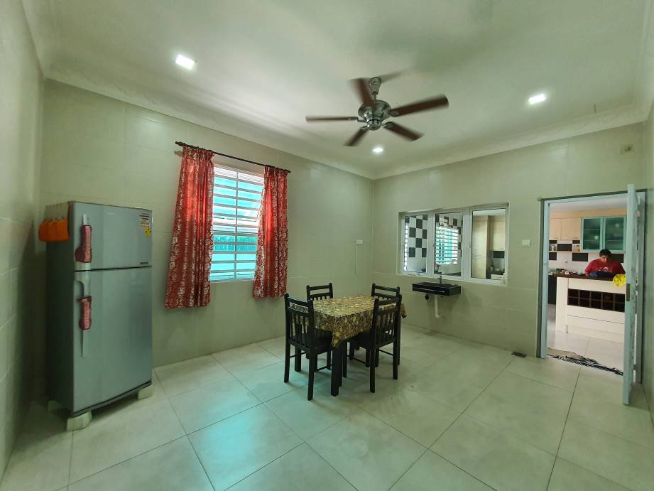 Falim Taman Birch Semi D House for sale - photo 3