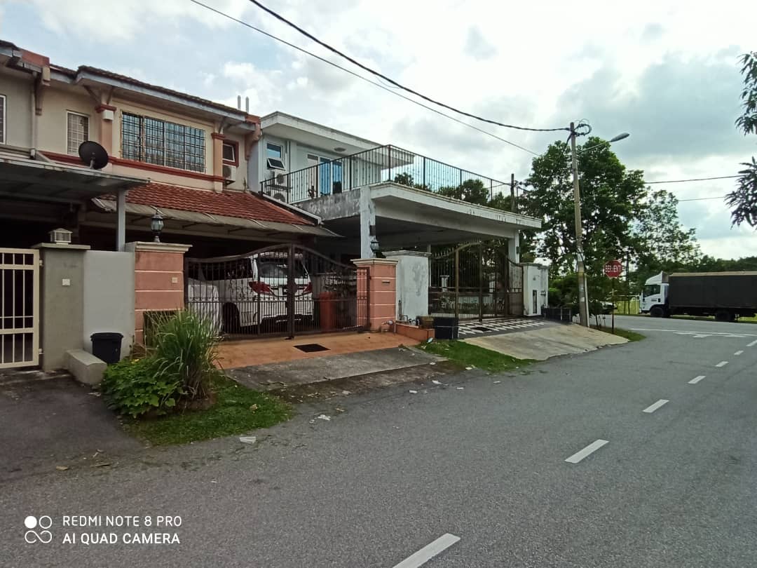 2 sty CORNER house at Kajang - photo 4