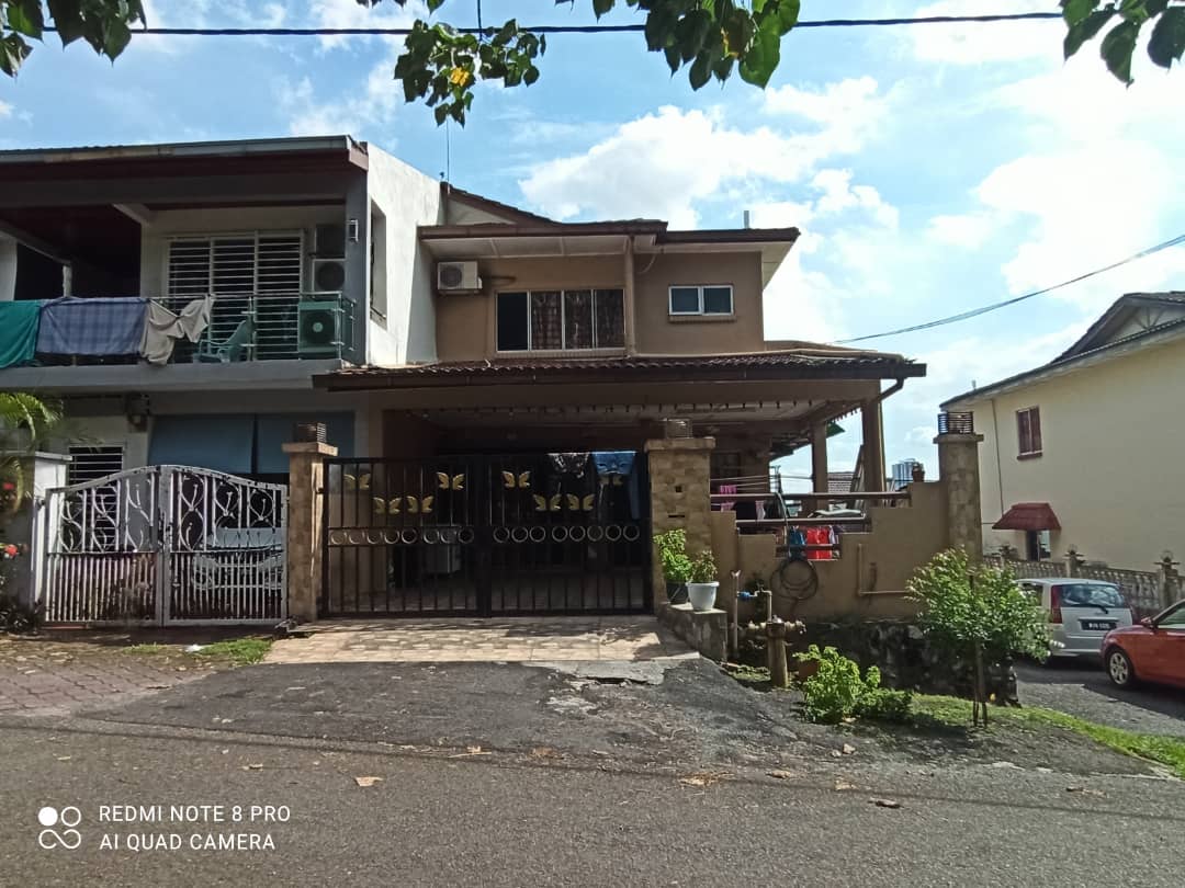 2 sty house at Cheras, Below Market 190k