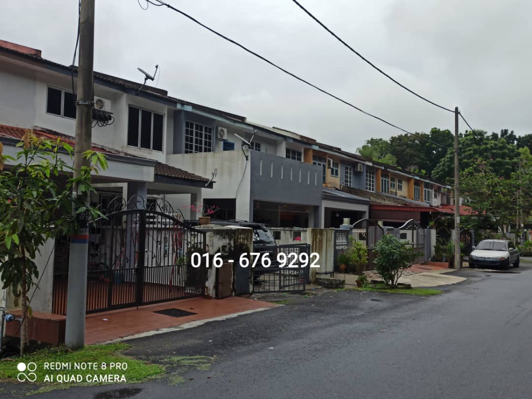 2 sty house at Saujana Puchong, Below market 96k - photo 3