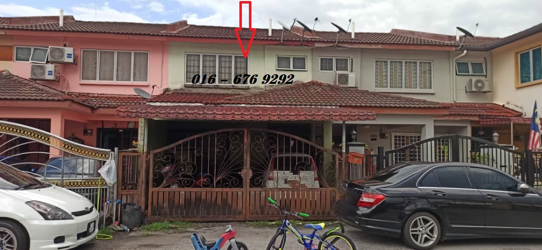 2 sty house at Kajang, Below market 167k