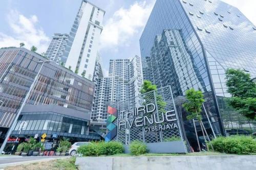 Third Avenue Cyberjaya Below Market 234k