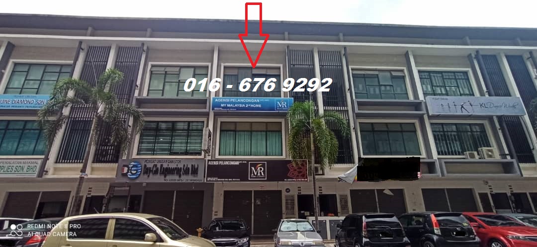 3 sty shop office at Bukit Puchong BM 688k - photo 4