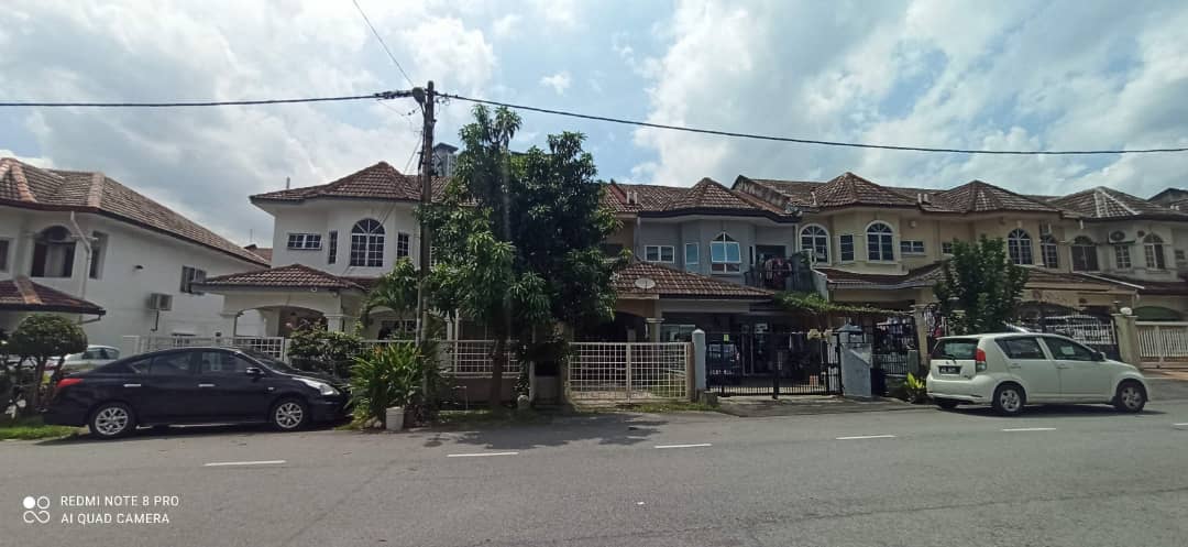 2 STY HOUSE AT PUCHONG, BELOW MARKET FULL LOAN - photo 2