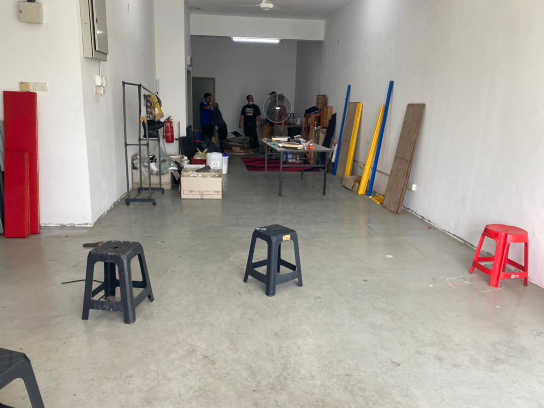 3 Storey Shoo Lot At Seksyen U5 - photo 5