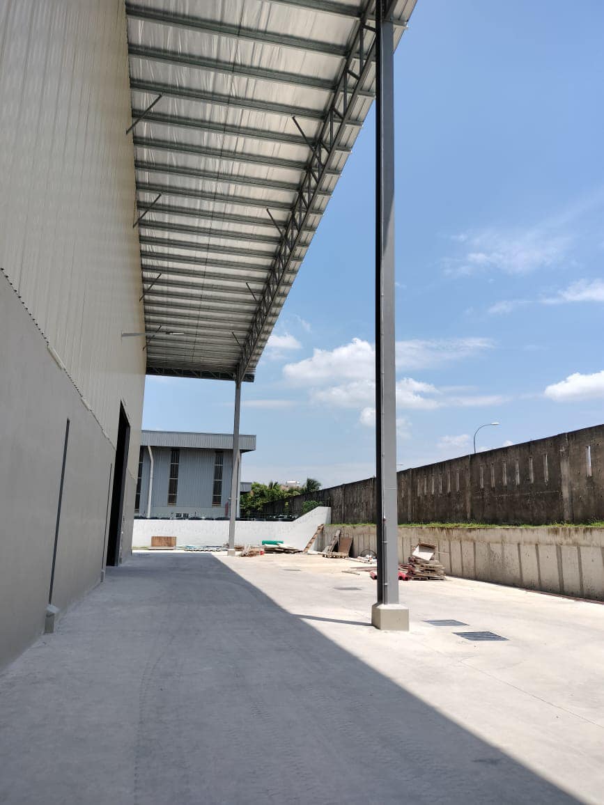 Warehouse and factory at batu 11 - photo 2
