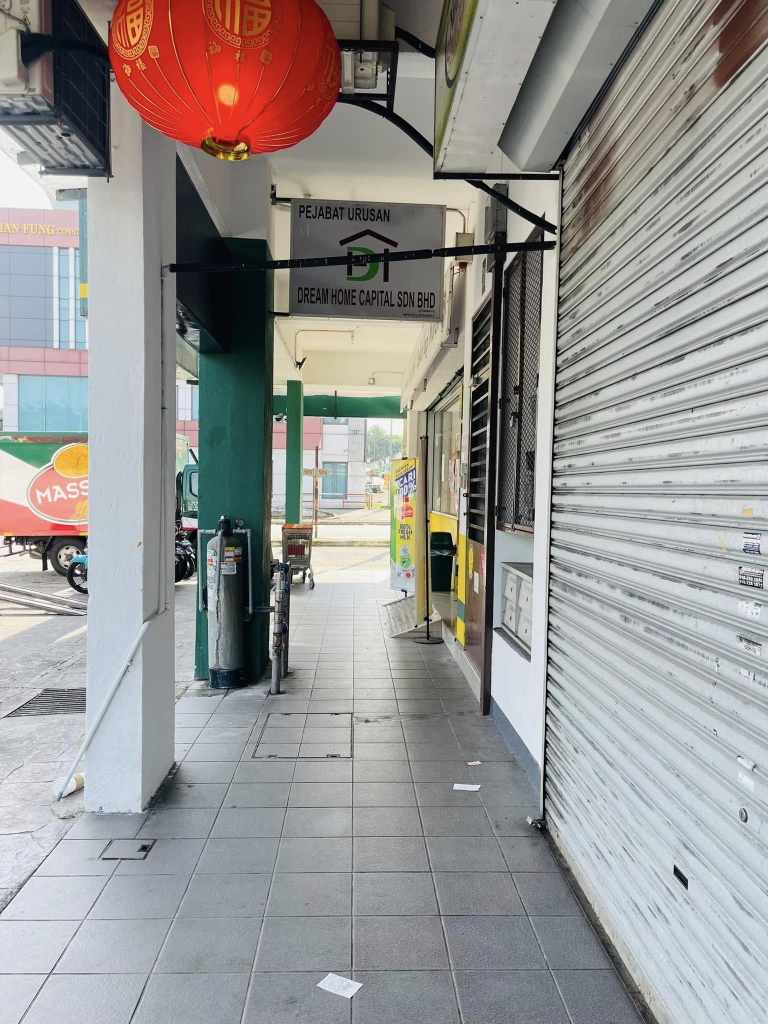 Mahkota Cheras 3sty Shop - photo 4