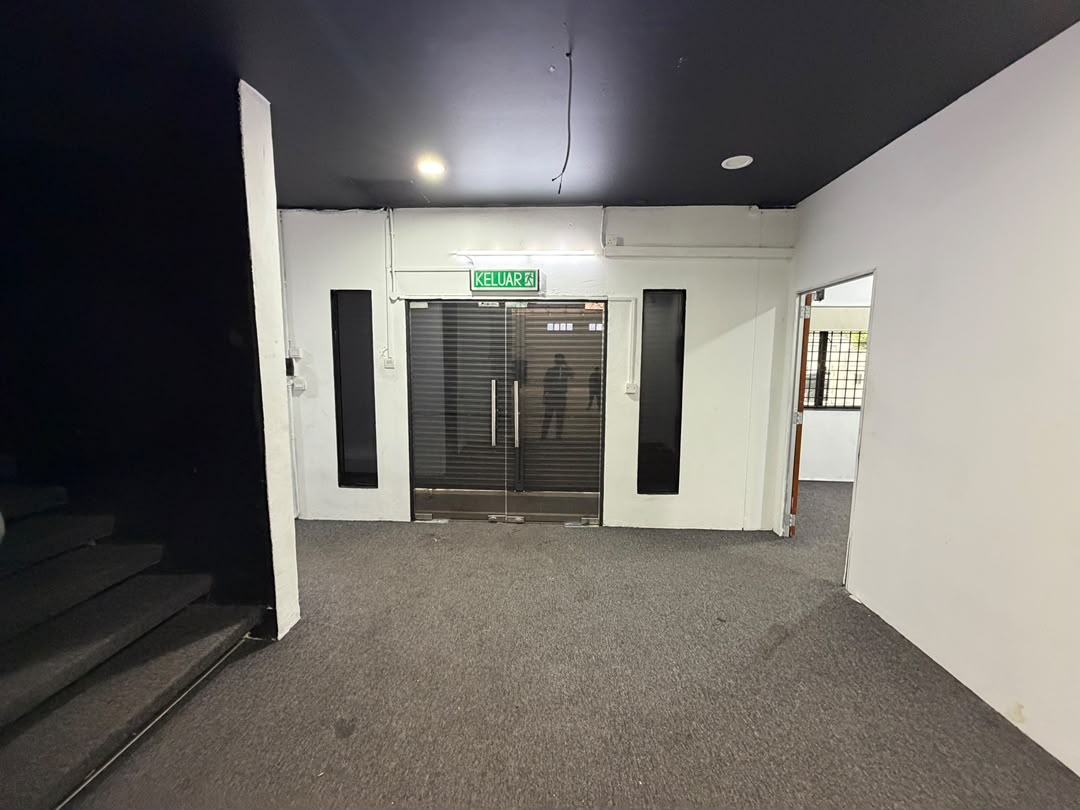 Kota Damansara Factory Warehouse - photo 8