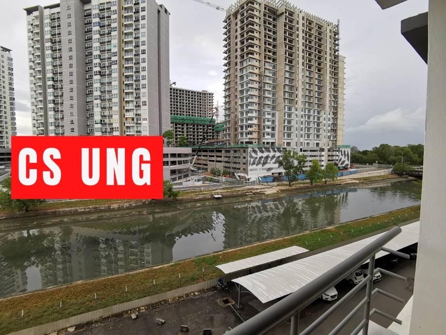 Putra Place 1000sf Seaview - photo 4