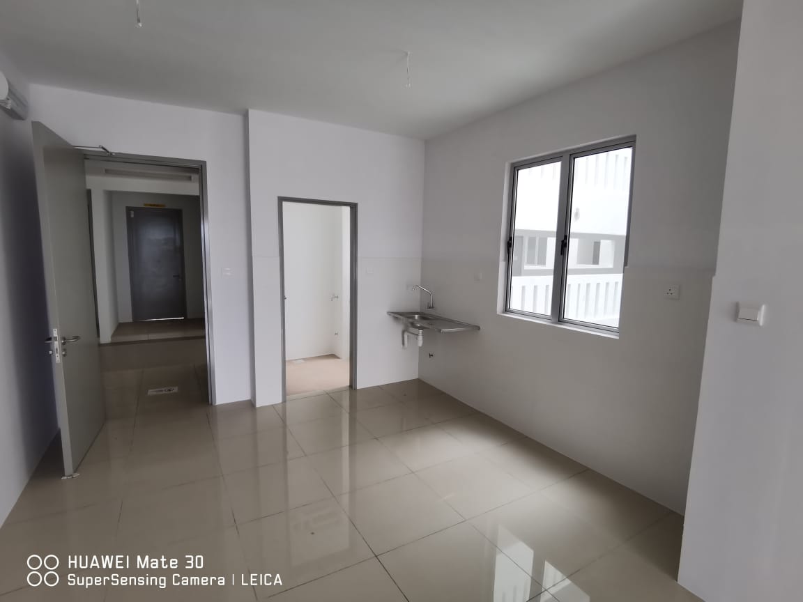 Pv18 1021sf 3B2R 2cp Below Market Facing Klcc Dev - photo 2