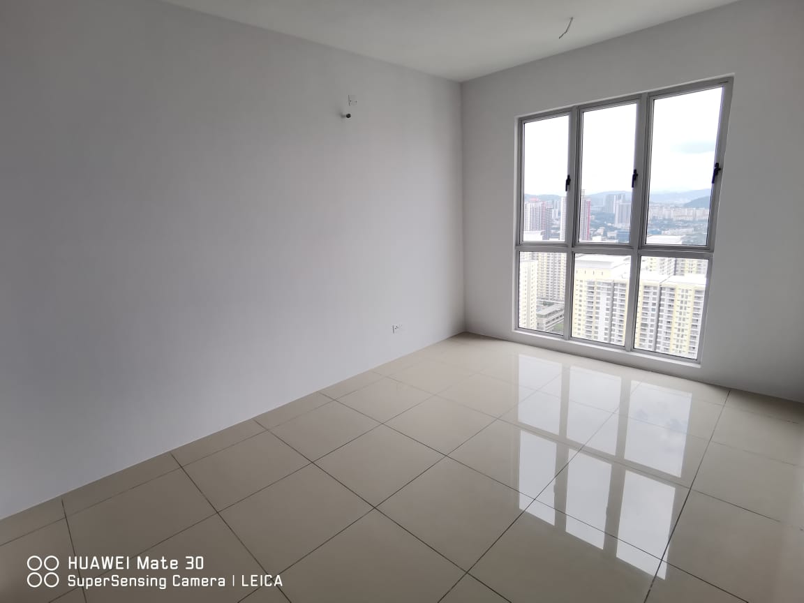 Pv18 1021sf 3B2R 2cp Below Market Facing Klcc Dev - photo 5