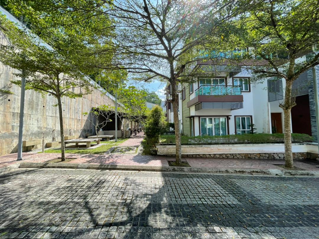 Taman Bayu Kemensah 3 Sty Fully Renovated 2d75m YK - photo 2