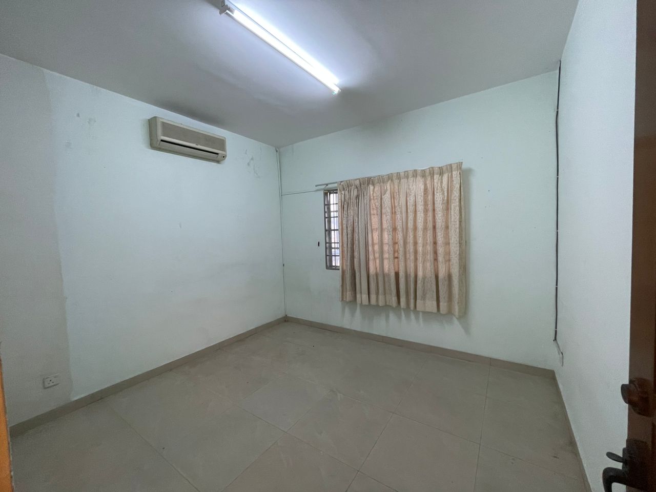 Yulek Height Taman Yulek Jeannie 2d2m 2024 - photo 7