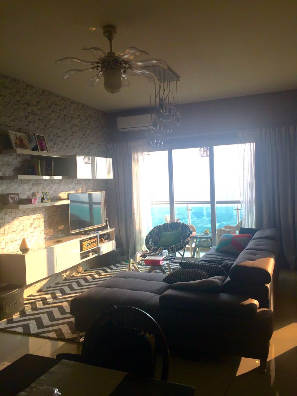 Royal regent condominium - photo 6