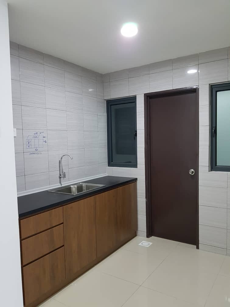 Symphony tower condo ...