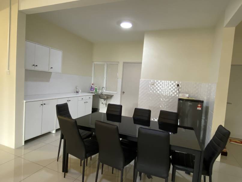 Imperial residence condo 1442sf Fully furnished - photo 2