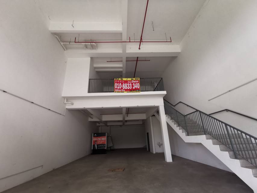 Plaza arkadia G floor 2121sf desa parkcity - photo 4