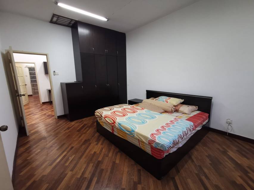Bandar puteri puchong 12 22x70 2sty - photo 8