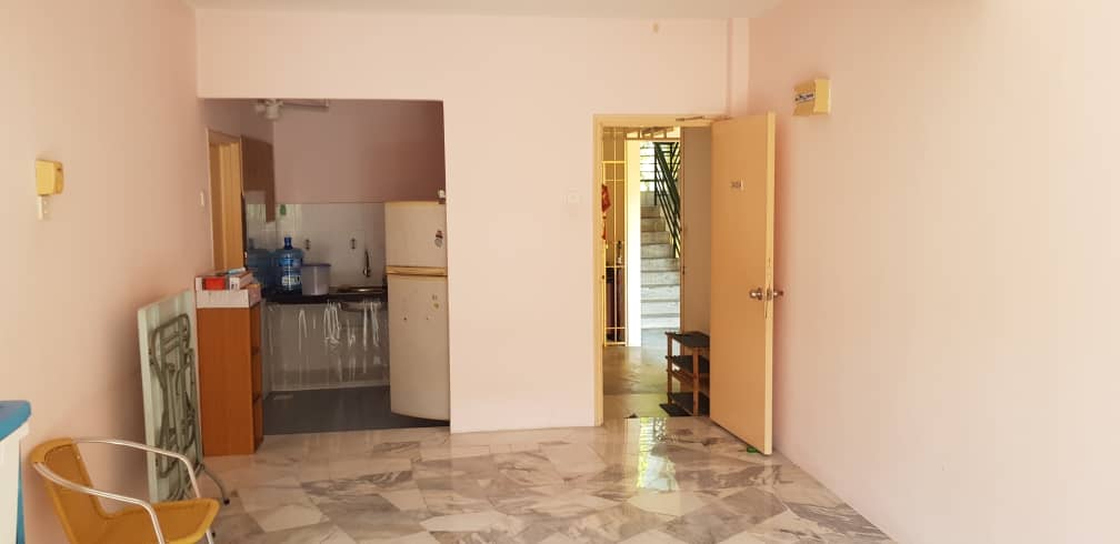 Sri penaga 850sf 2nd floor - photo 2