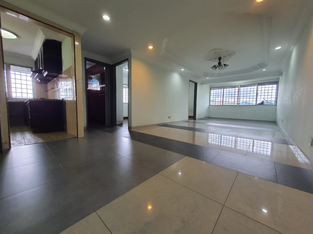 H7 Apartment 870sf p ...