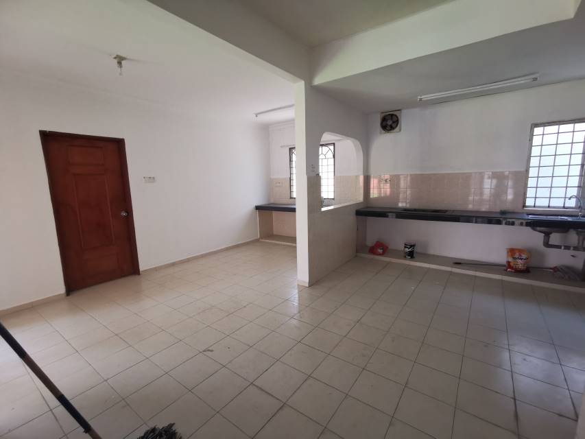 Bandar puchong utama PU8 corner - photo 4