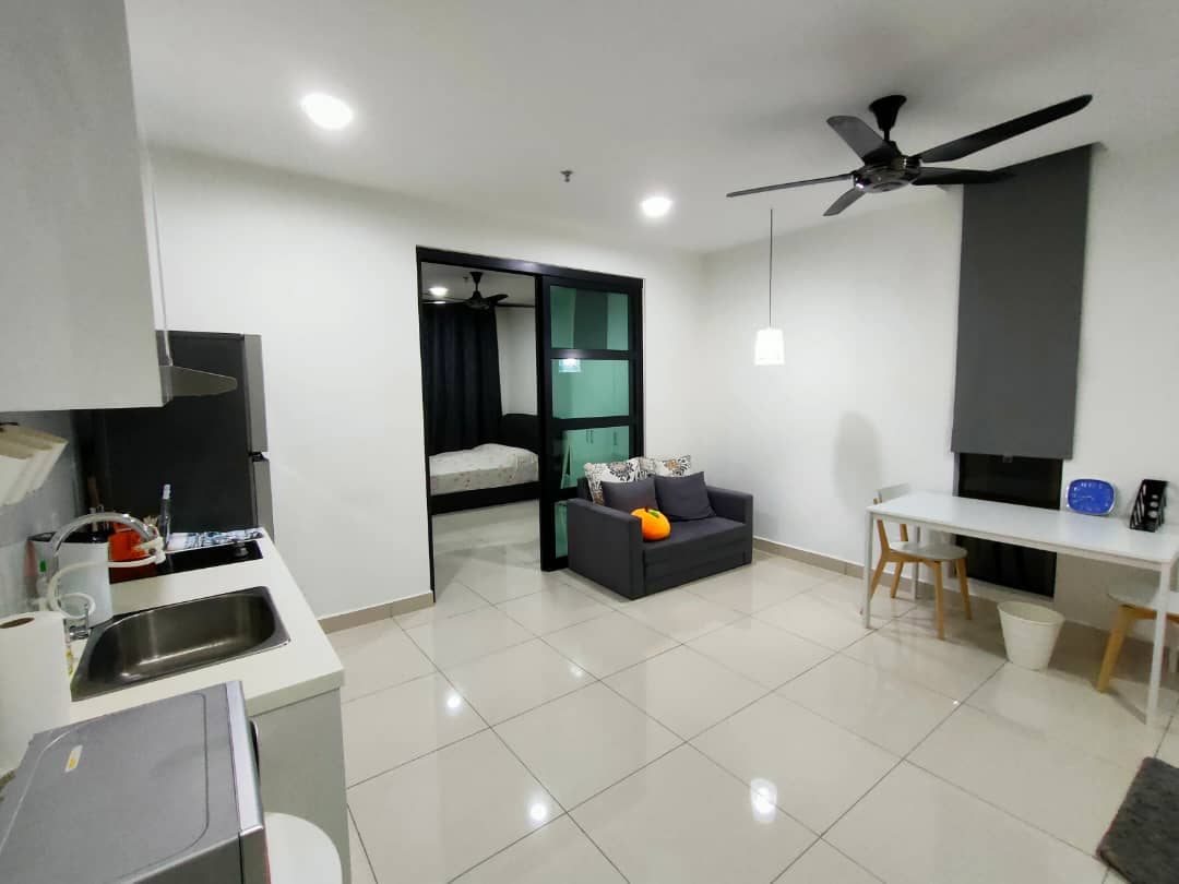 H2O Residences A-18-02 - photo 3