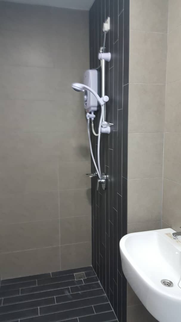 H2O Residences A-11-02 - photo 8