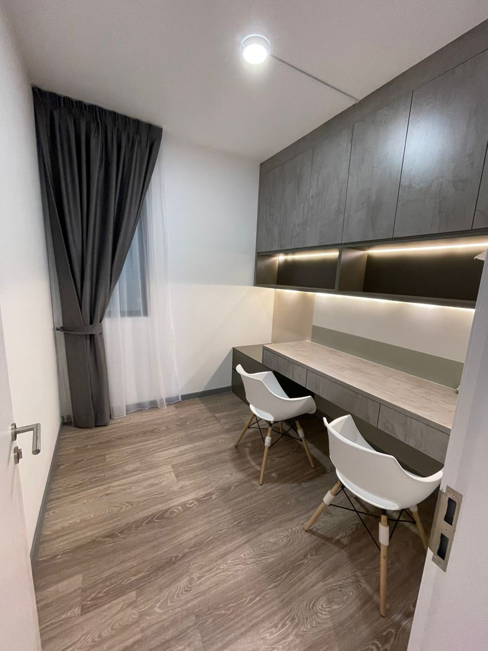 Sentul Point Partially-furnishes unit for Sell - photo 5